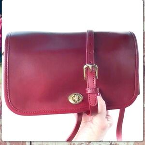 VINTAGE COACH RED LEATHER PENNY POCKET BAG
Style # 9755